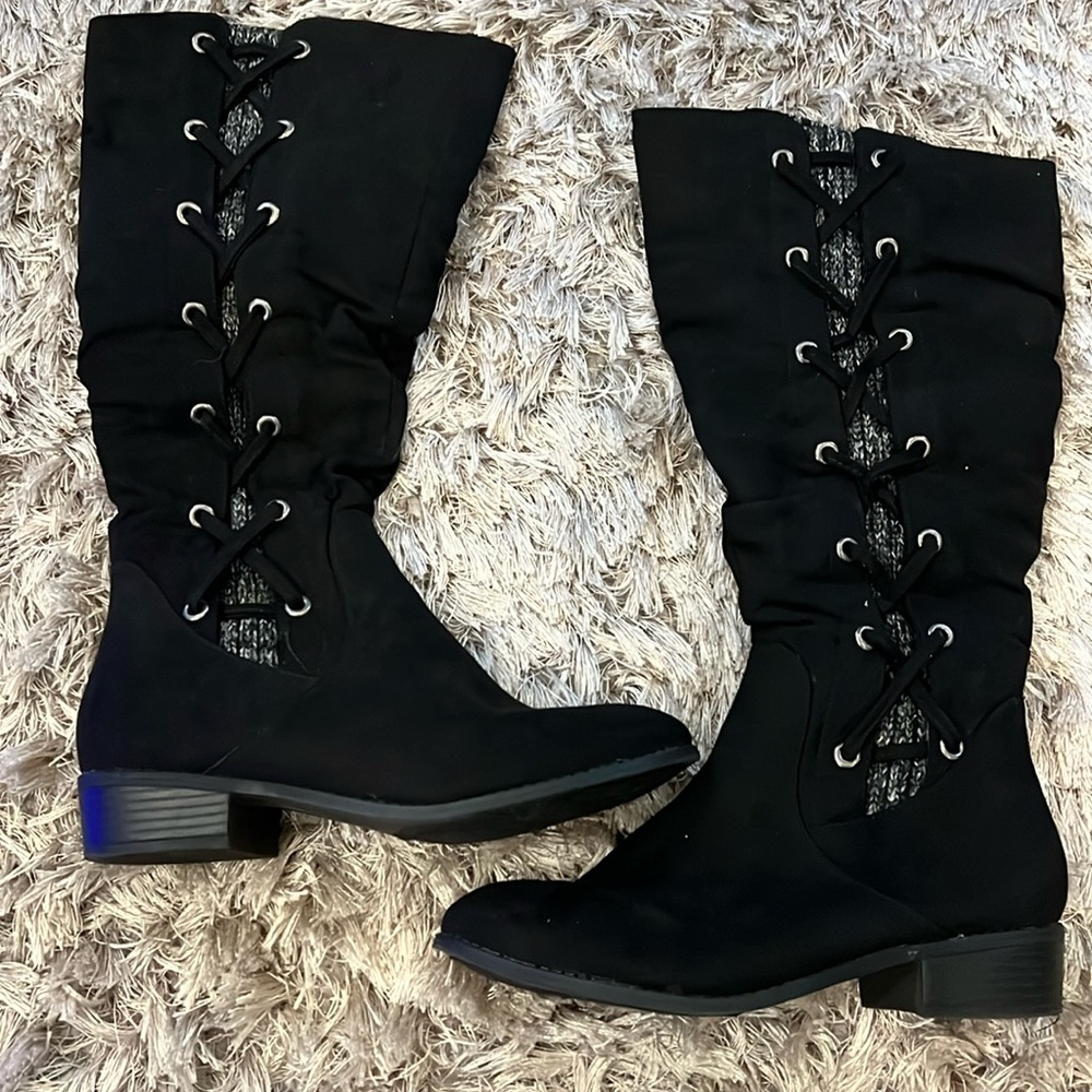 Women’s Size 9 Black Boots